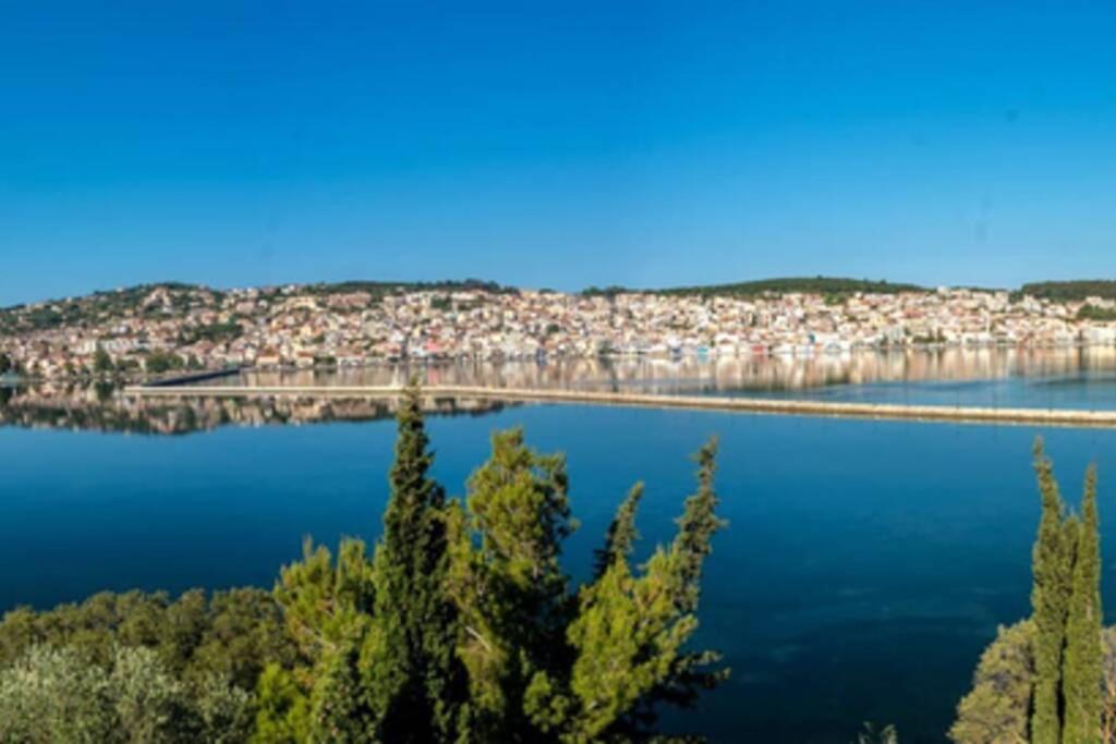 A & B Minimal Suite With Sea View In Argostoli Εξωτερικό φωτογραφία