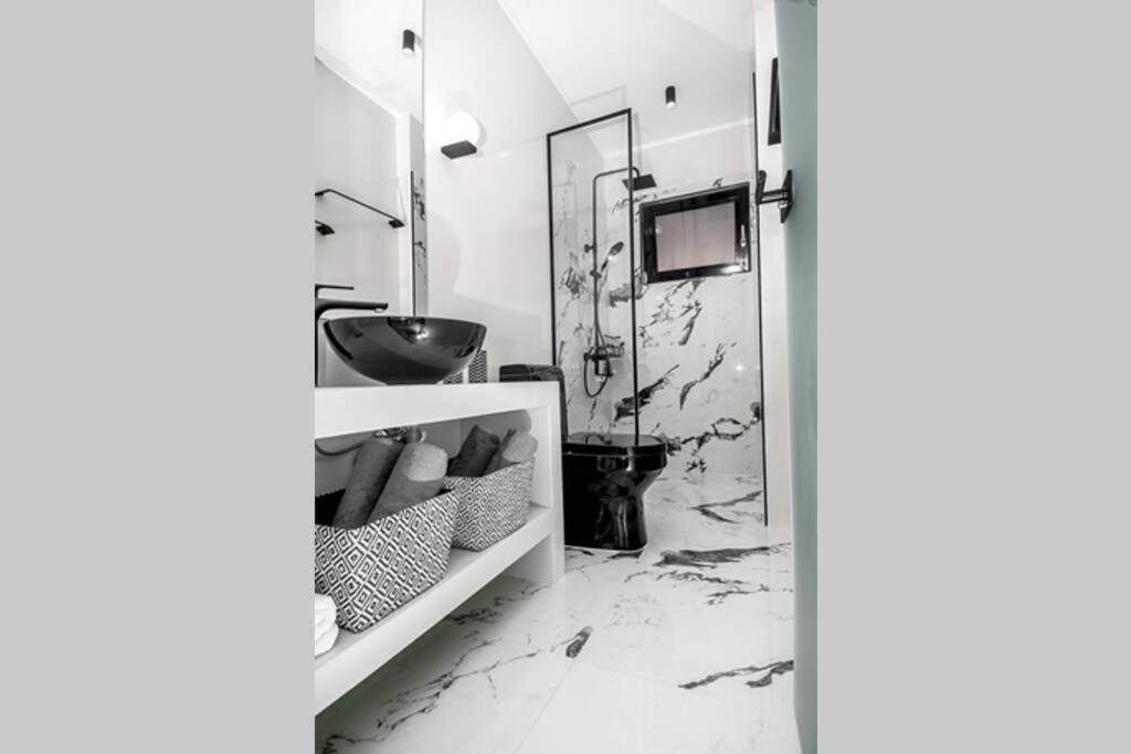 A & B Minimal Suite With Sea View In Argostoli Εξωτερικό φωτογραφία
