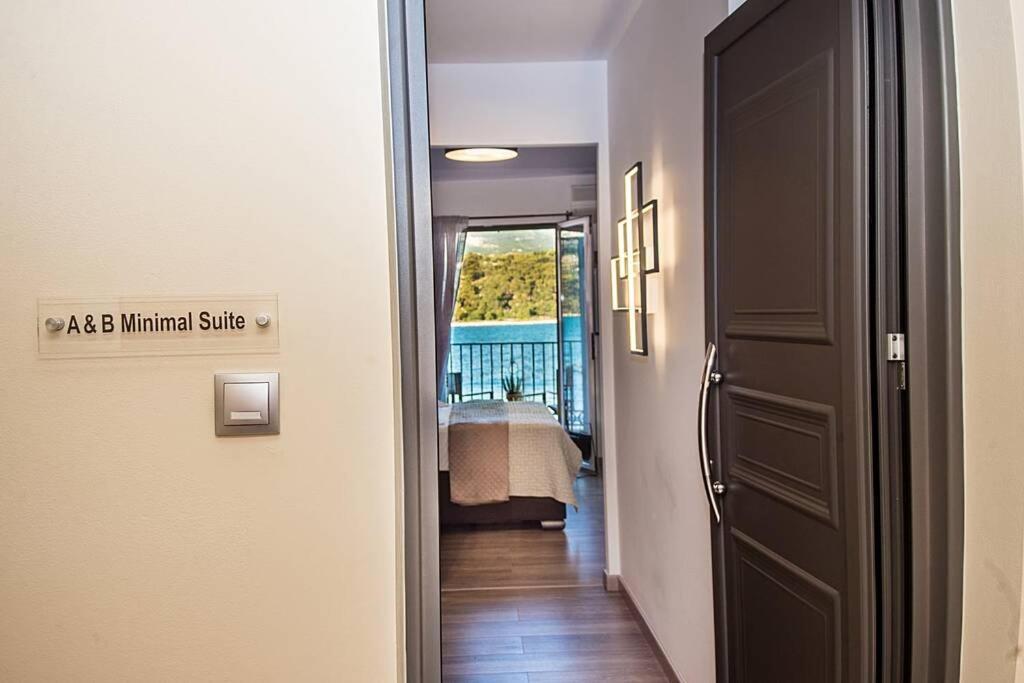A & B Minimal Suite With Sea View In Argostoli Εξωτερικό φωτογραφία