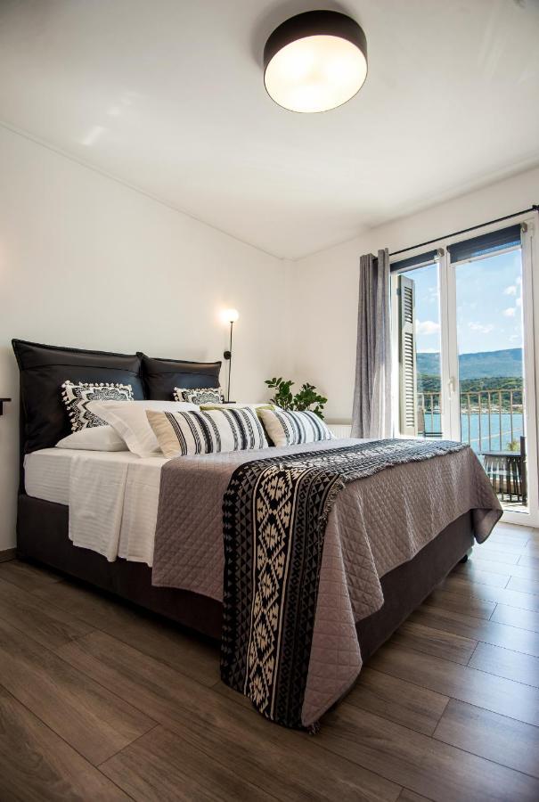 A & B Minimal Suite With Sea View In Argostoli Εξωτερικό φωτογραφία
