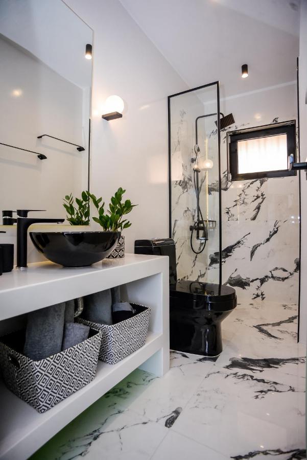 A & B Minimal Suite With Sea View In Argostoli Εξωτερικό φωτογραφία