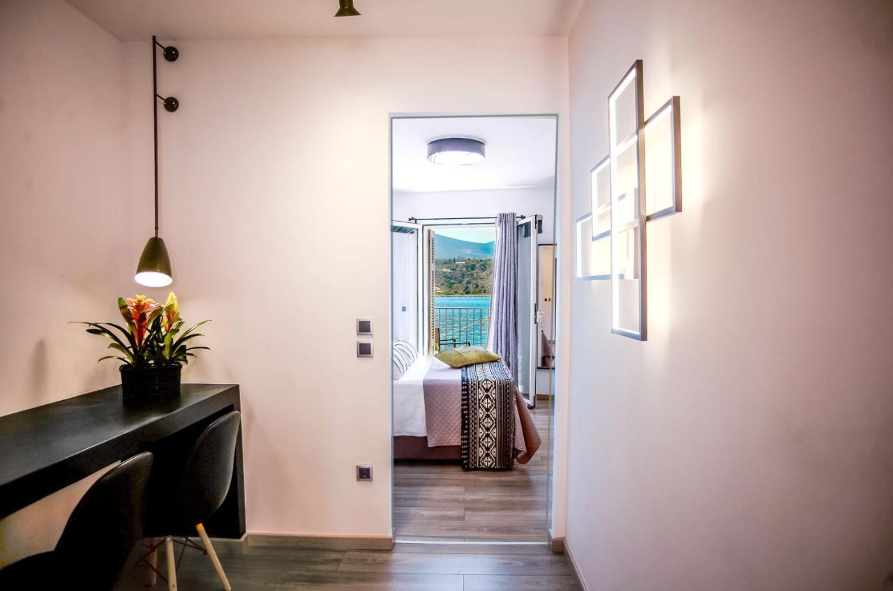 A & B Minimal Suite With Sea View In Argostoli Εξωτερικό φωτογραφία